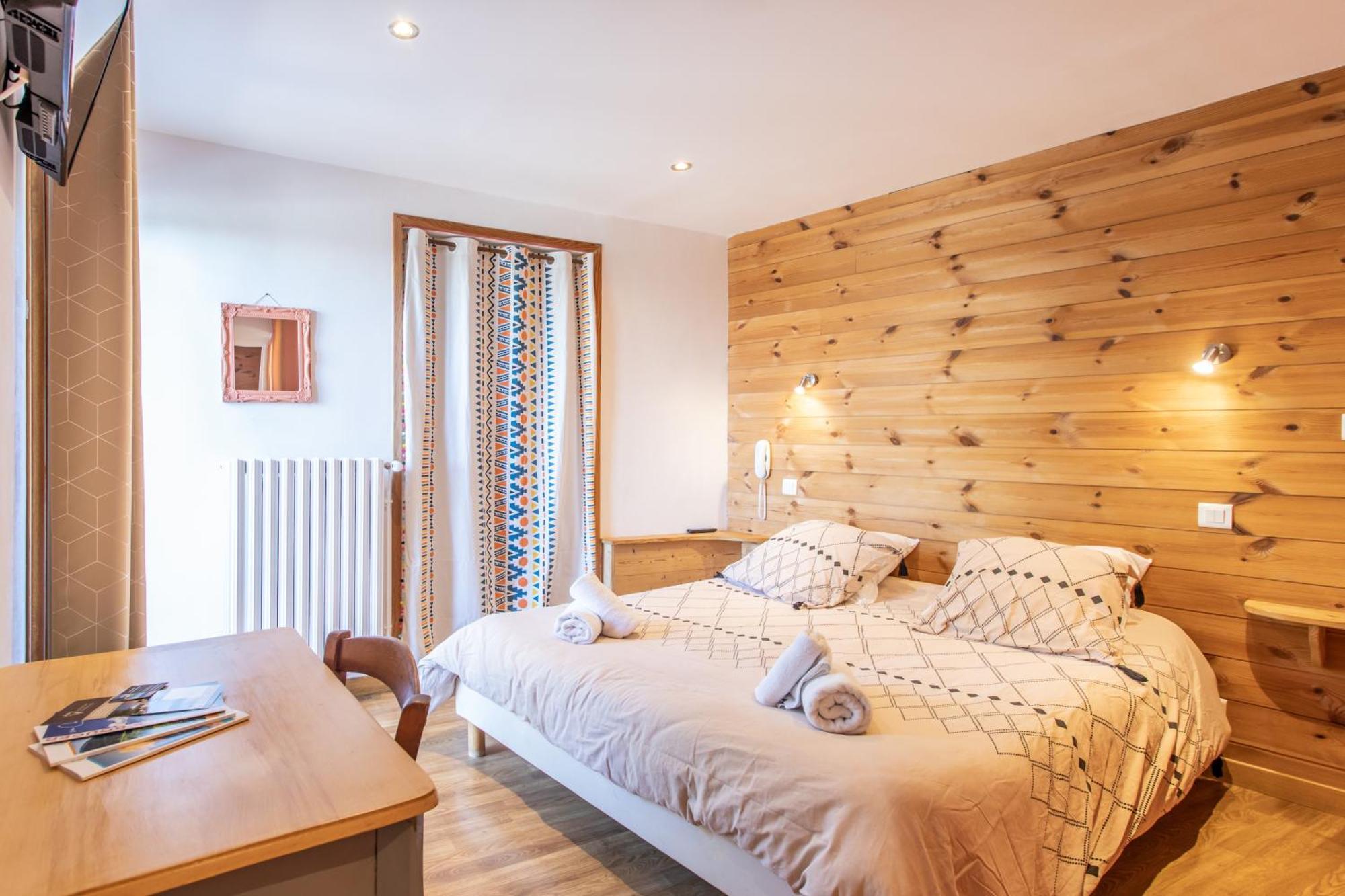 Auberge Le Vieux Chaillol Saint-Michel-de-Chaillol Номер фото